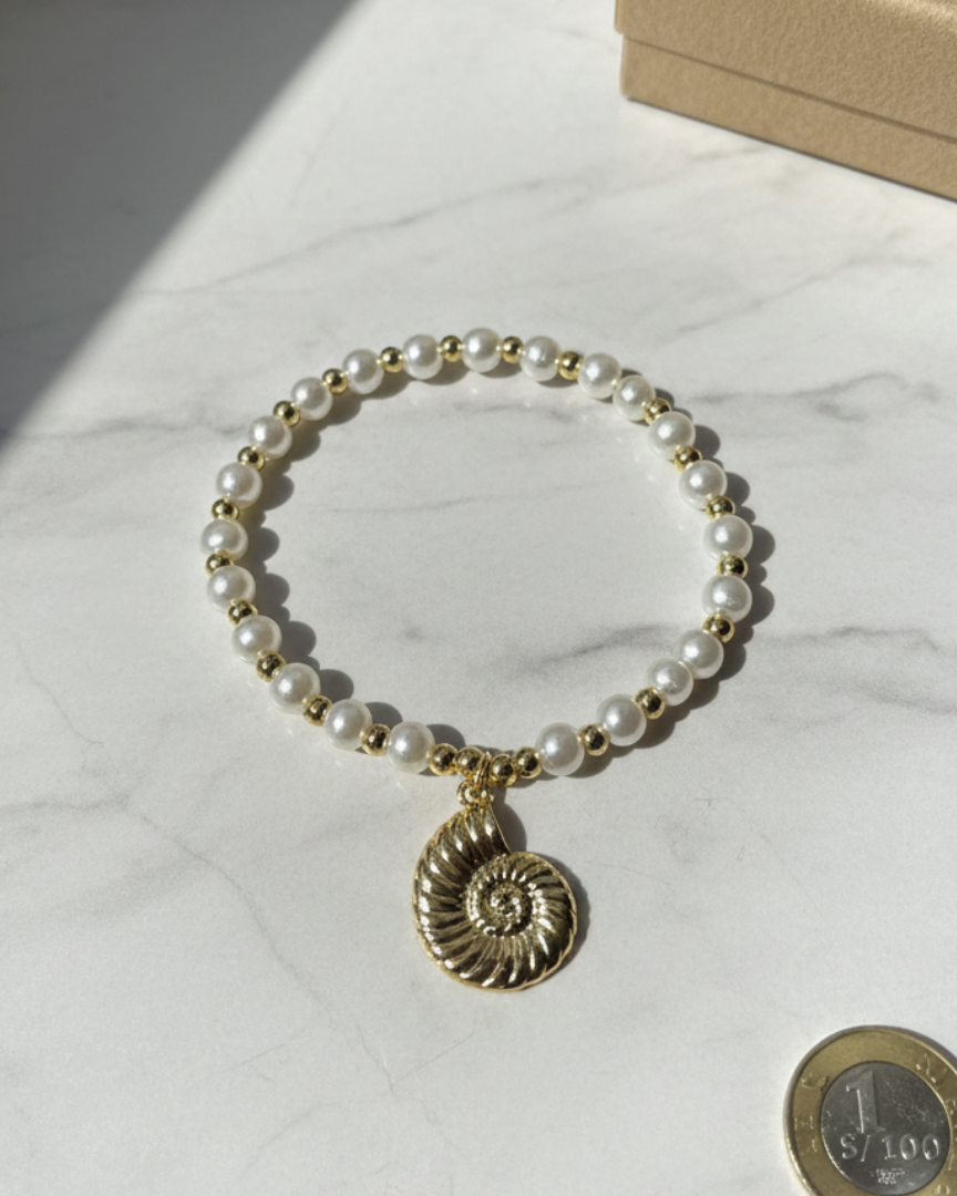 Pulsera Perlas + Caracol Dorado - Acero Inoxidable Quirúrgico 🌊✨